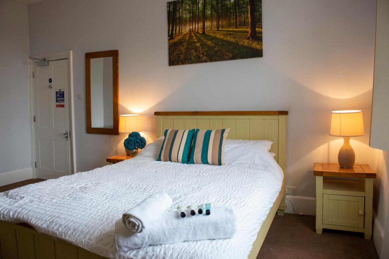 The Vale Hotel Cricklade Eksteriør billede