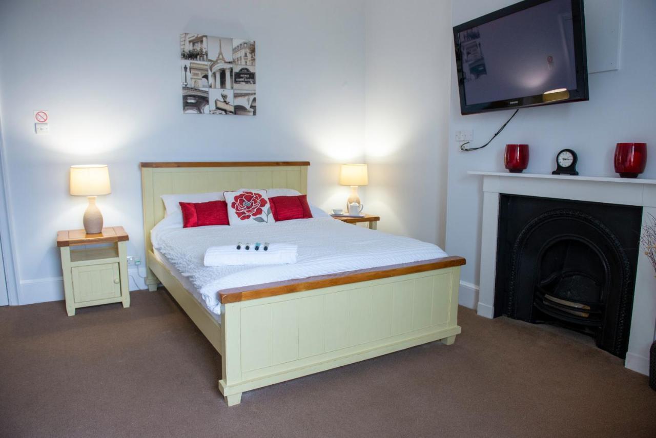 The Vale Hotel Cricklade Eksteriør billede