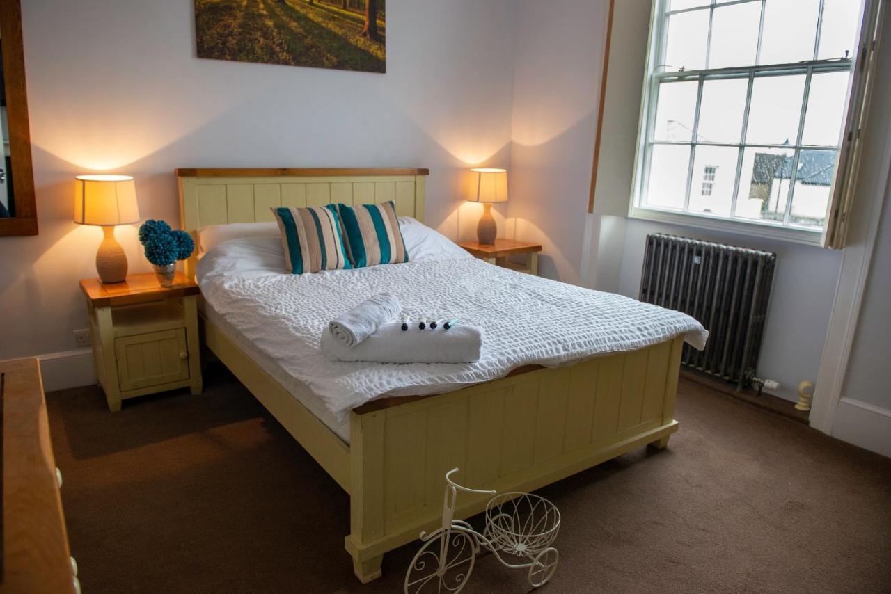 The Vale Hotel Cricklade Eksteriør billede